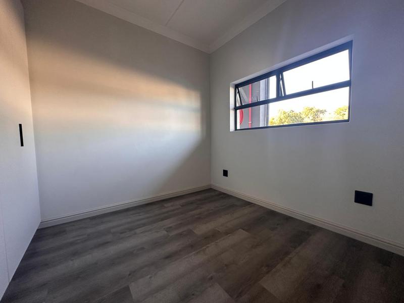 2 Bedroom Property for Sale in Brackenfell South Western Cape